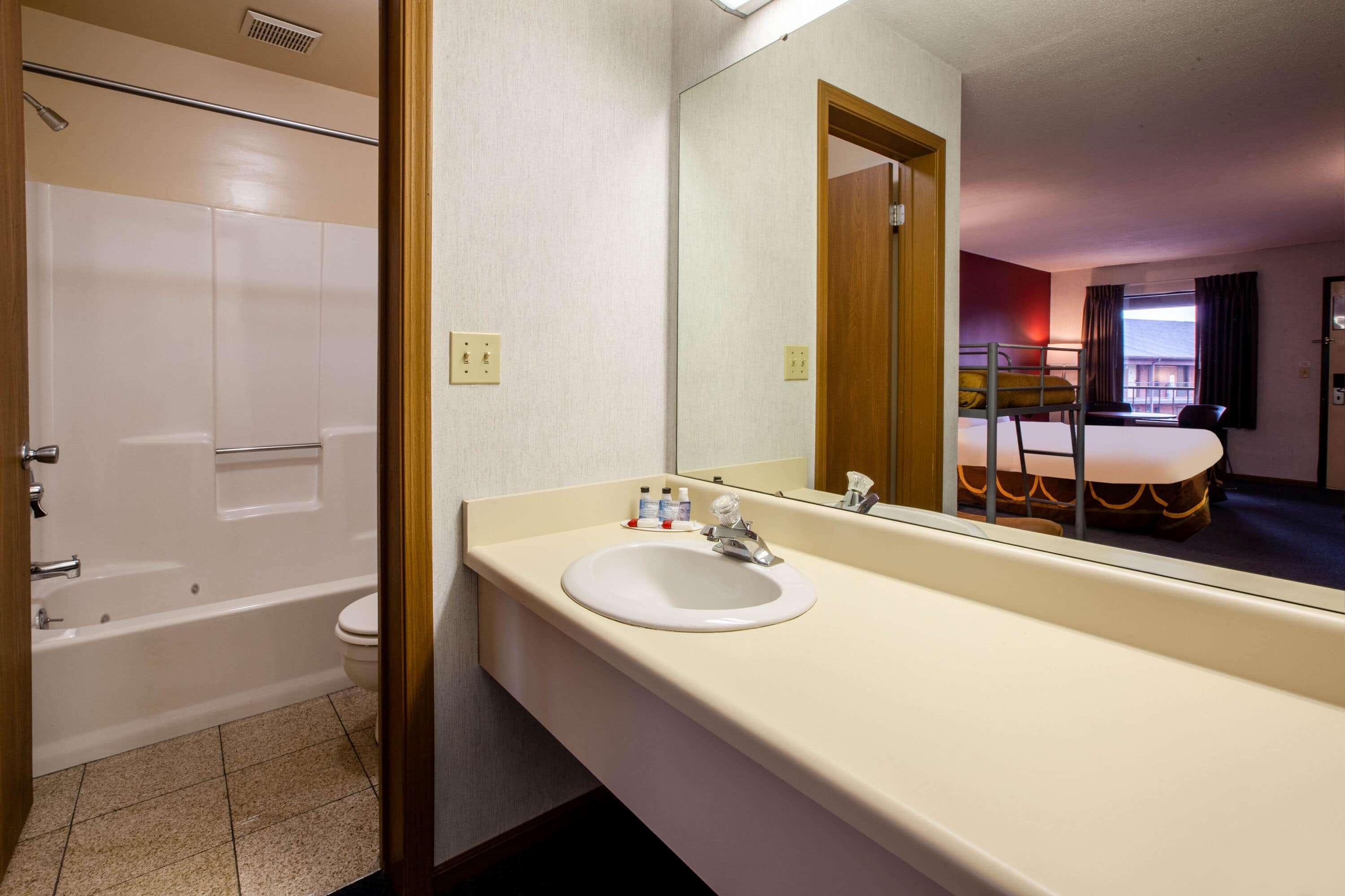 Super 8 By Wyndham 2*