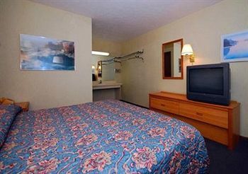 Super 8 By Wyndham Hotel Sandusky